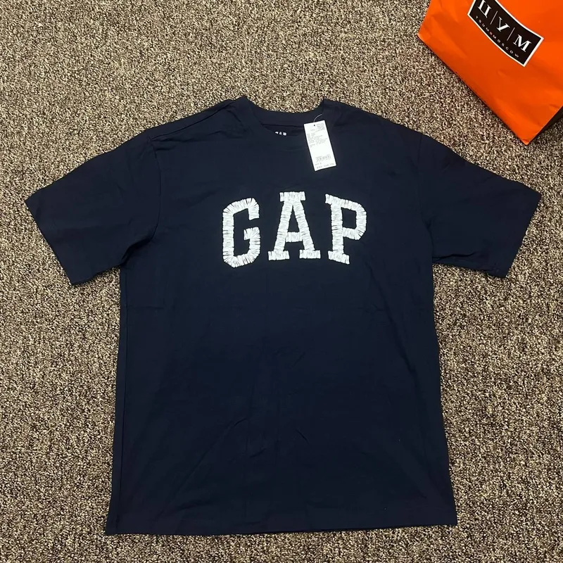 Футболка Gap